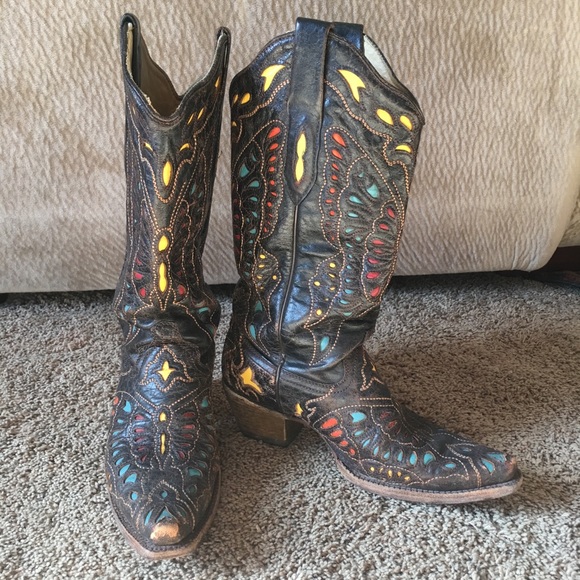 corral butterfly boots